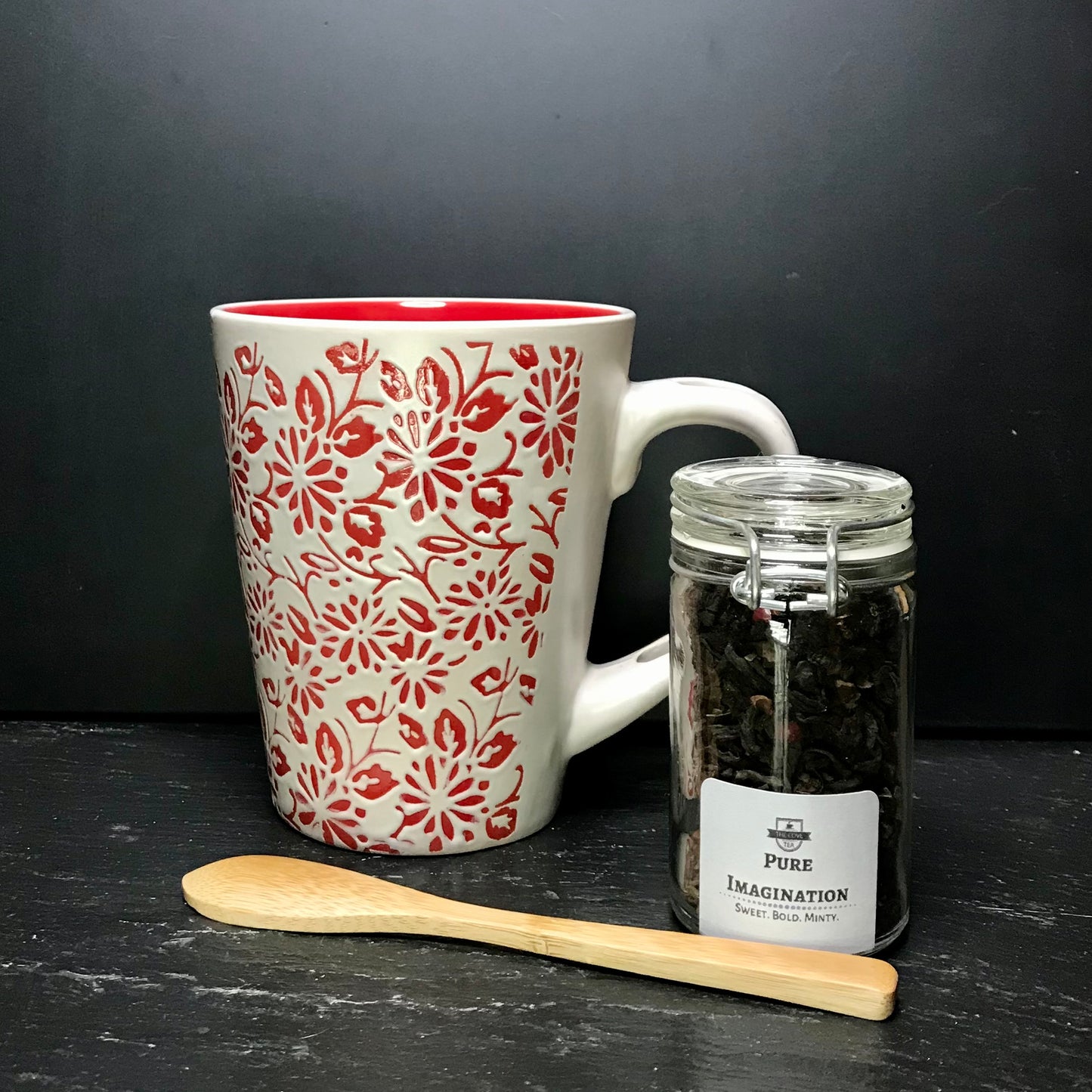 Red & White Floral Teacup