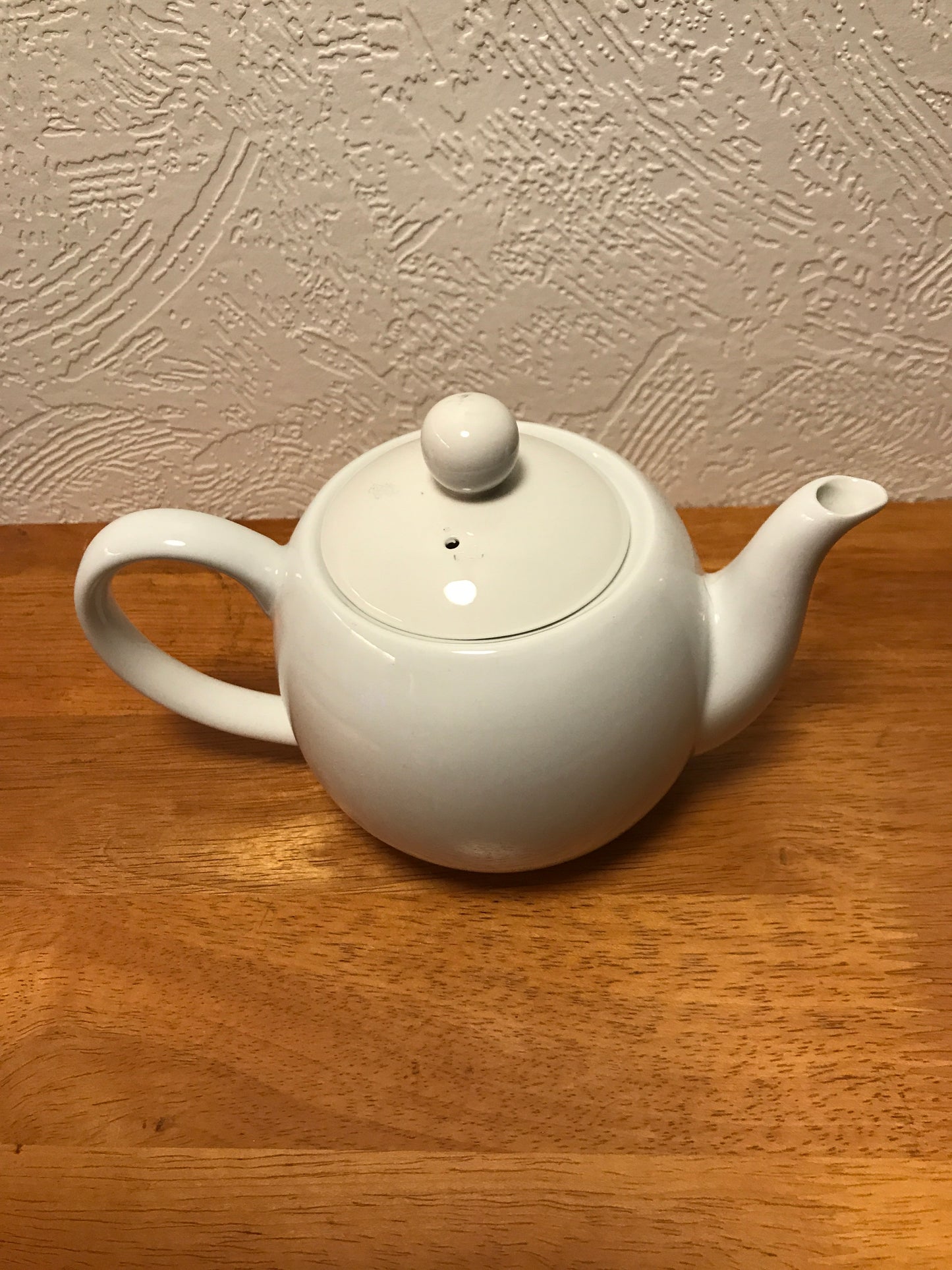 Small White Tea Pot (1-2 cups)