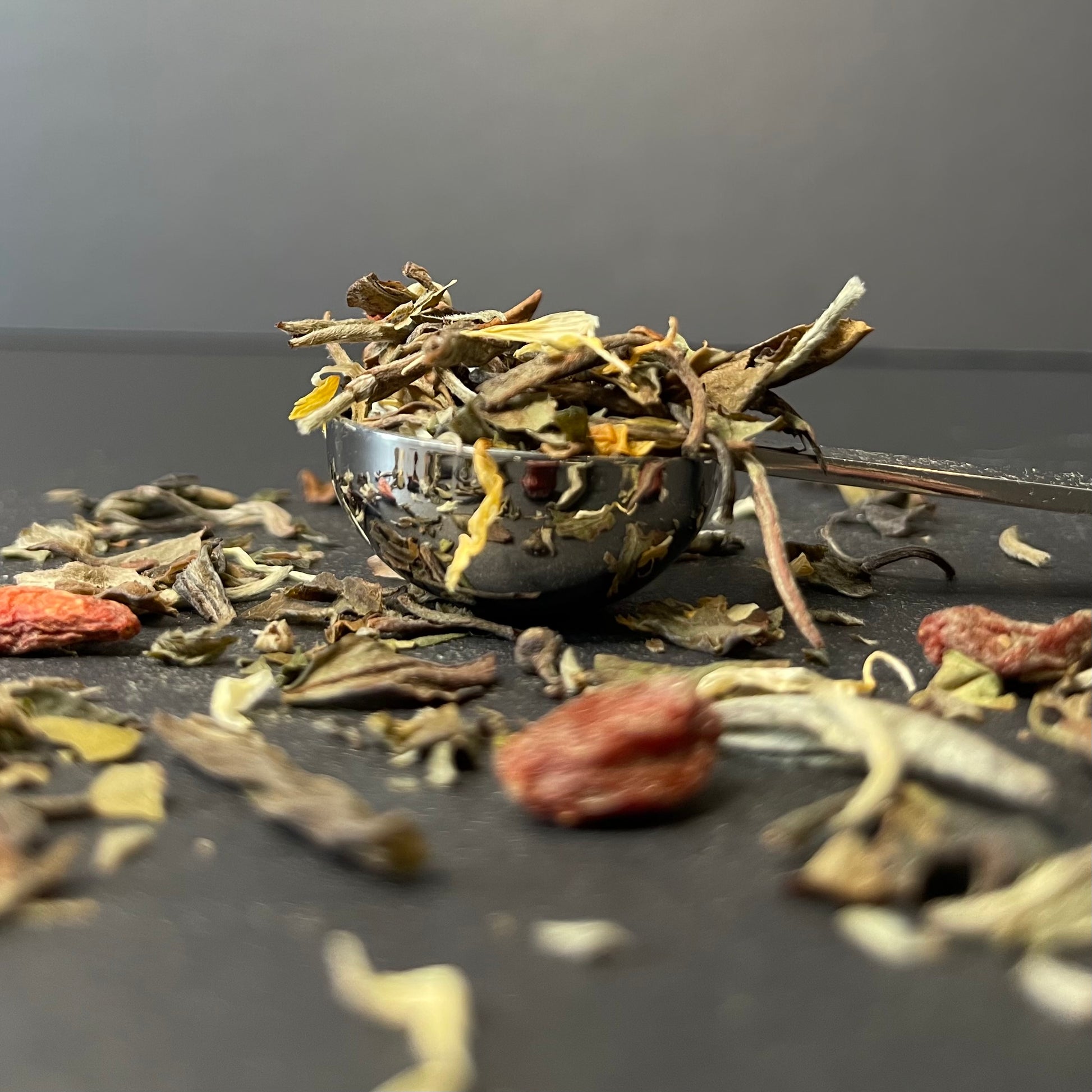 Heavenly Bloom | Luxury Crisp Citrus Loose Leaf White Tea Blend | The Cove tea Company | Vancouver BC Canada